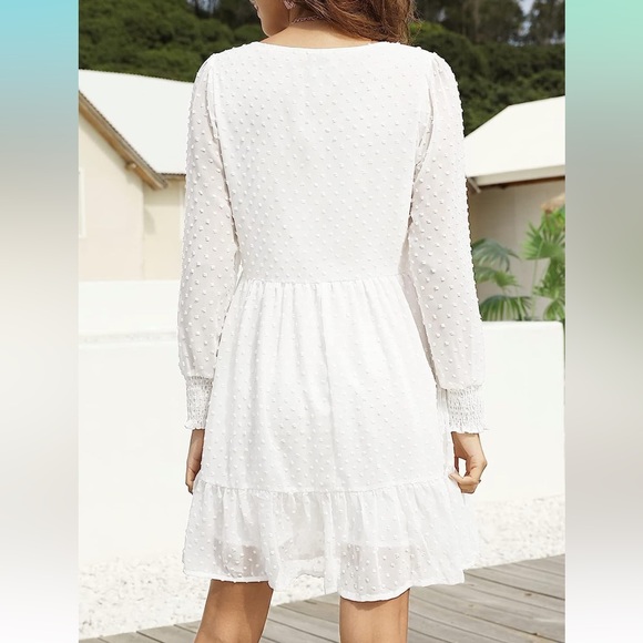 White dress - Picture 3 of 6